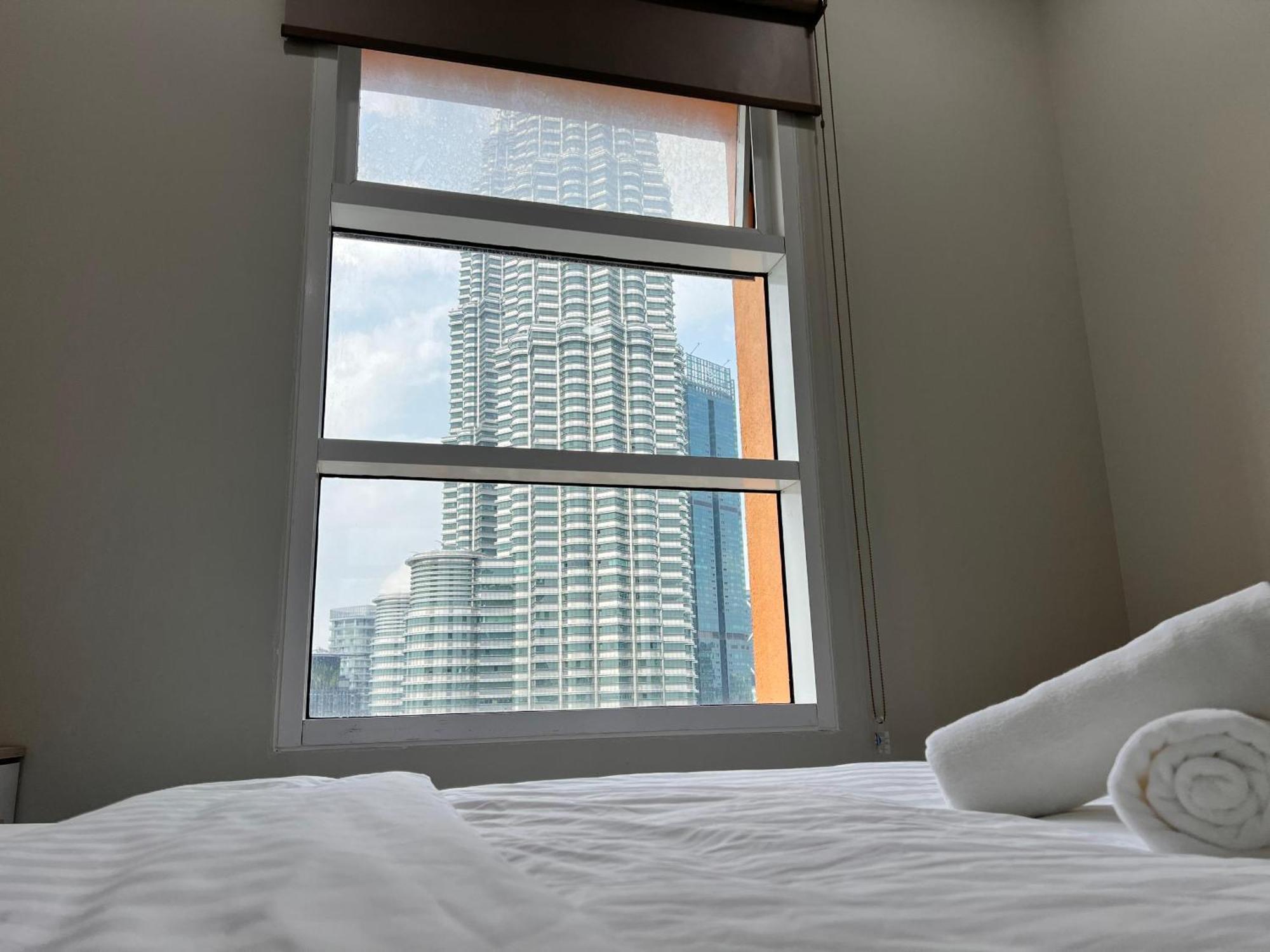 Sky Suites At Klcc By Mitstay Kuala Lumpur Eksteriør bilde