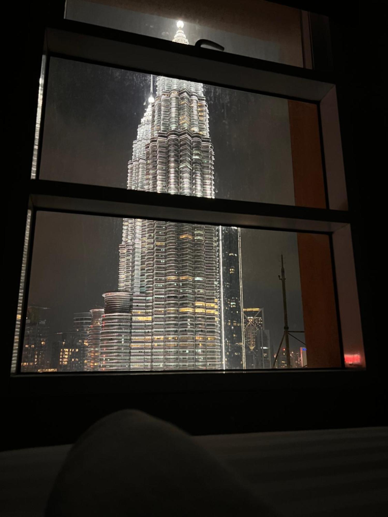 Sky Suites At Klcc By Mitstay Kuala Lumpur Eksteriør bilde