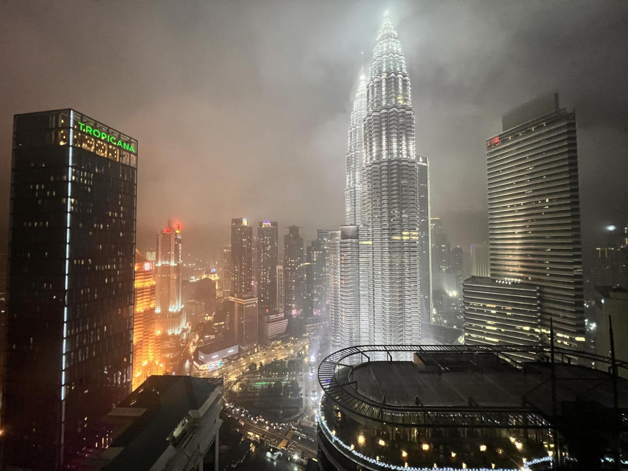 Sky Suites At Klcc By Mitstay Kuala Lumpur Eksteriør bilde
