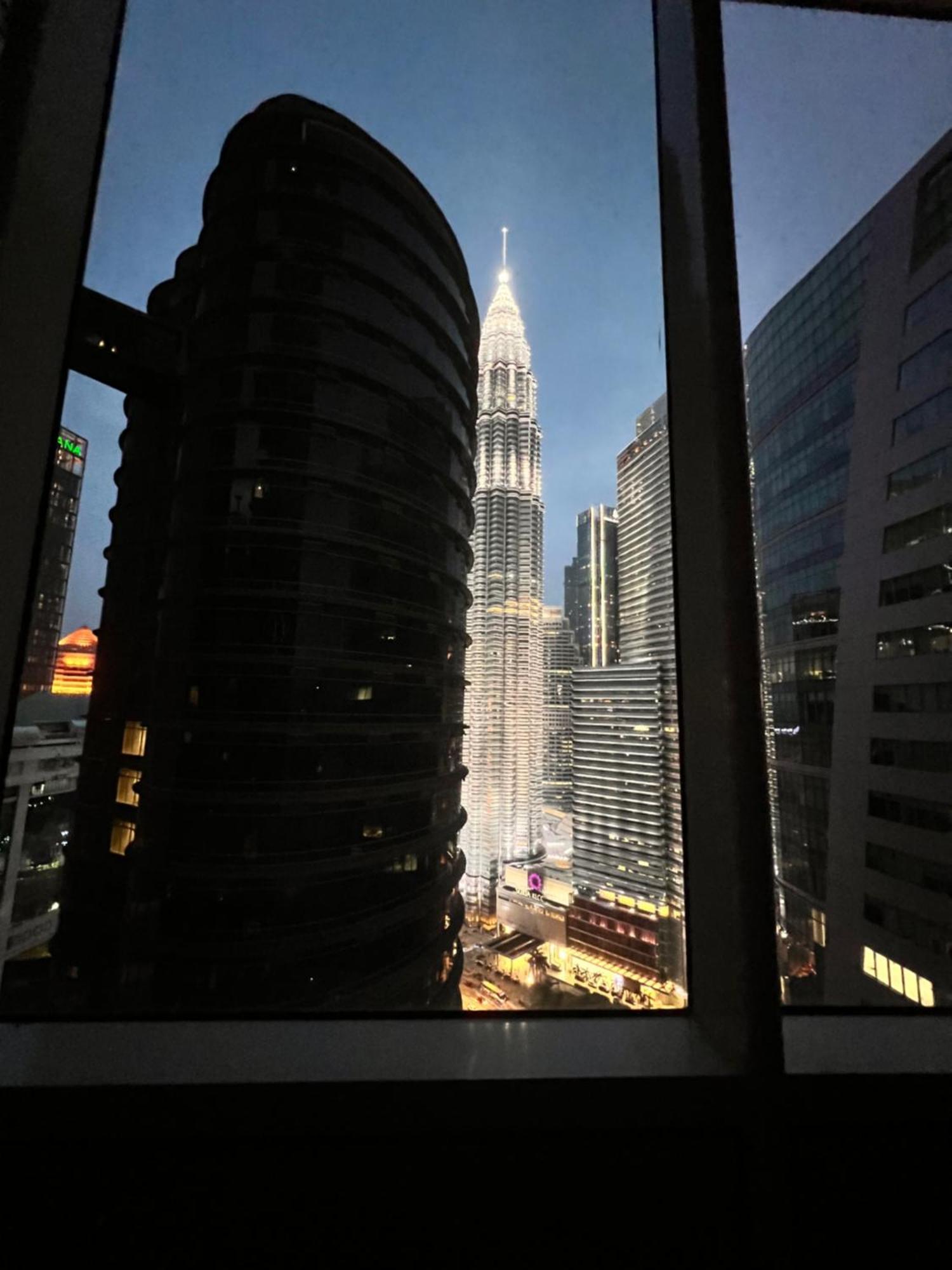 Sky Suites At Klcc By Mitstay Kuala Lumpur Eksteriør bilde