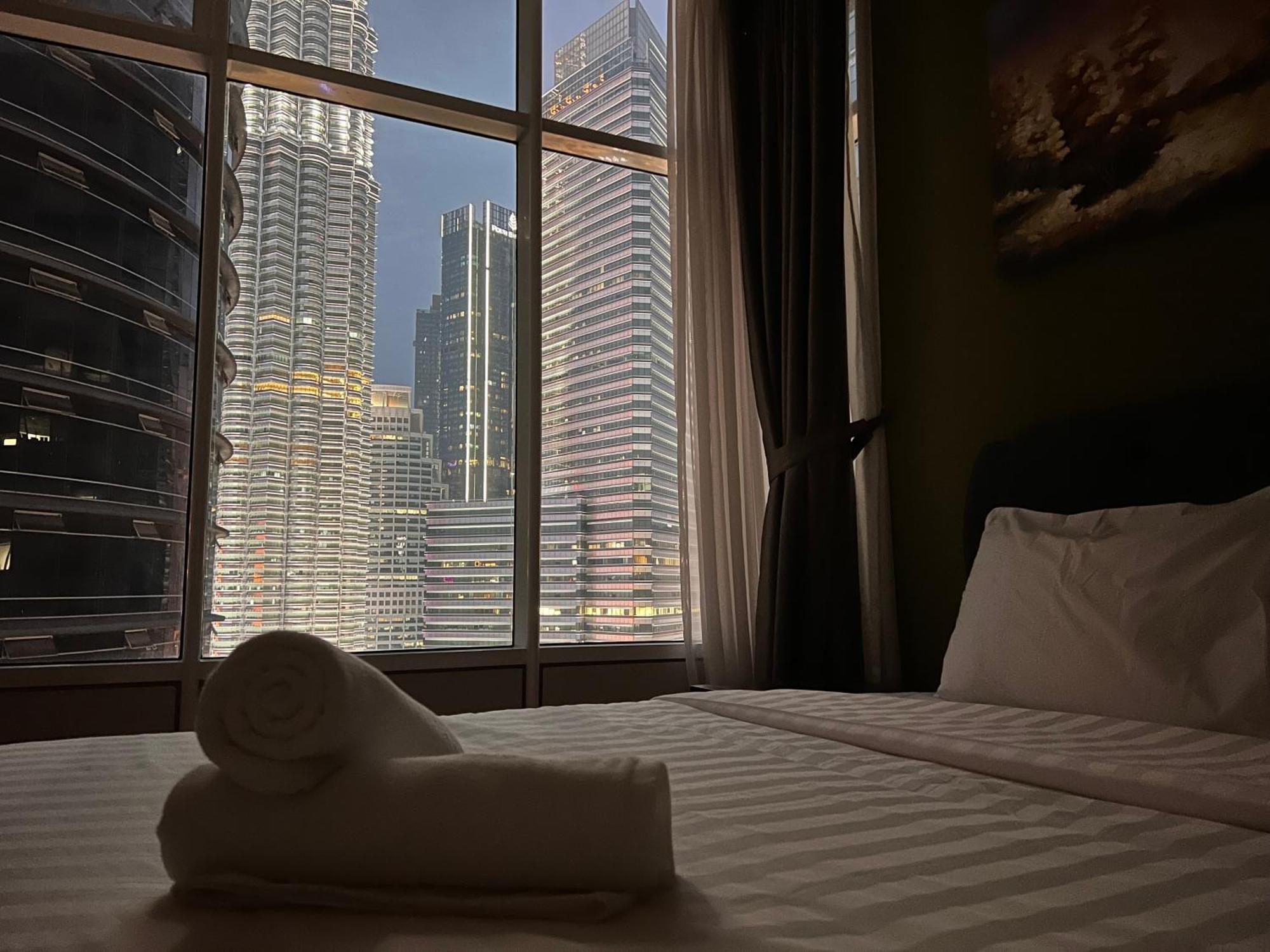 Sky Suites At Klcc By Mitstay Kuala Lumpur Eksteriør bilde